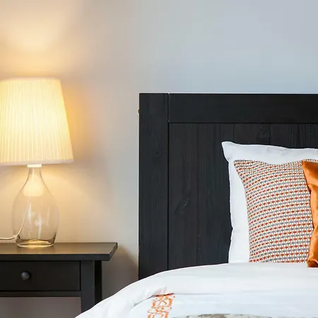 Bairro Alto 3 Bedroom Patio Flat! Appartement *