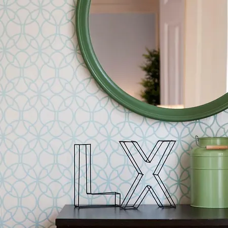 Bairro Alto 3 Bedroom Patio Flat! *