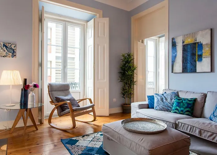 Bairro Alto 3 Bedroom Patio Flat! Lisboa