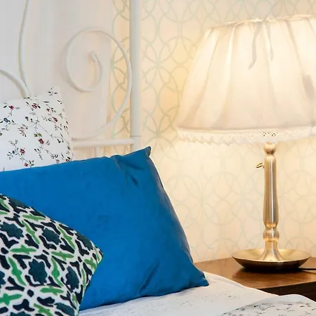 Apartament Bairro Alto 3 Bedroom Patio Flat! Lizbona