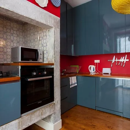 Bairro Alto 3 Bedroom Patio Flat! Apartament